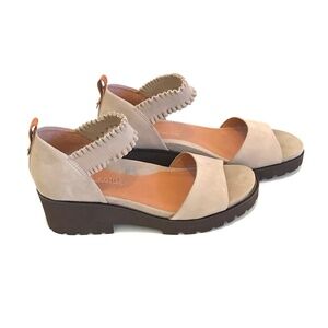 GENTLE SOULS Anja Platform Sandals Suede Chunky Heel Cream Women’s Size 9 EU 40